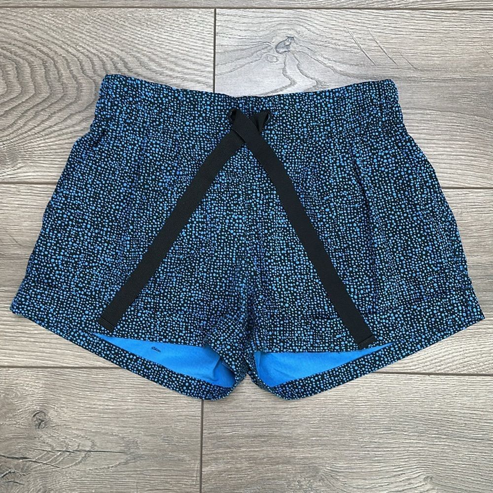 Lululemon Spring Break Away Casual Shorts 3” Bubbles Pipe Dream Blue Black 4
